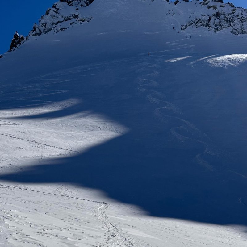 What great times I had in this place !!! 🤩
👉🏻Come and discover it with us 🎿

#ski #offroad #skitouring🎿 #altitude #mountains